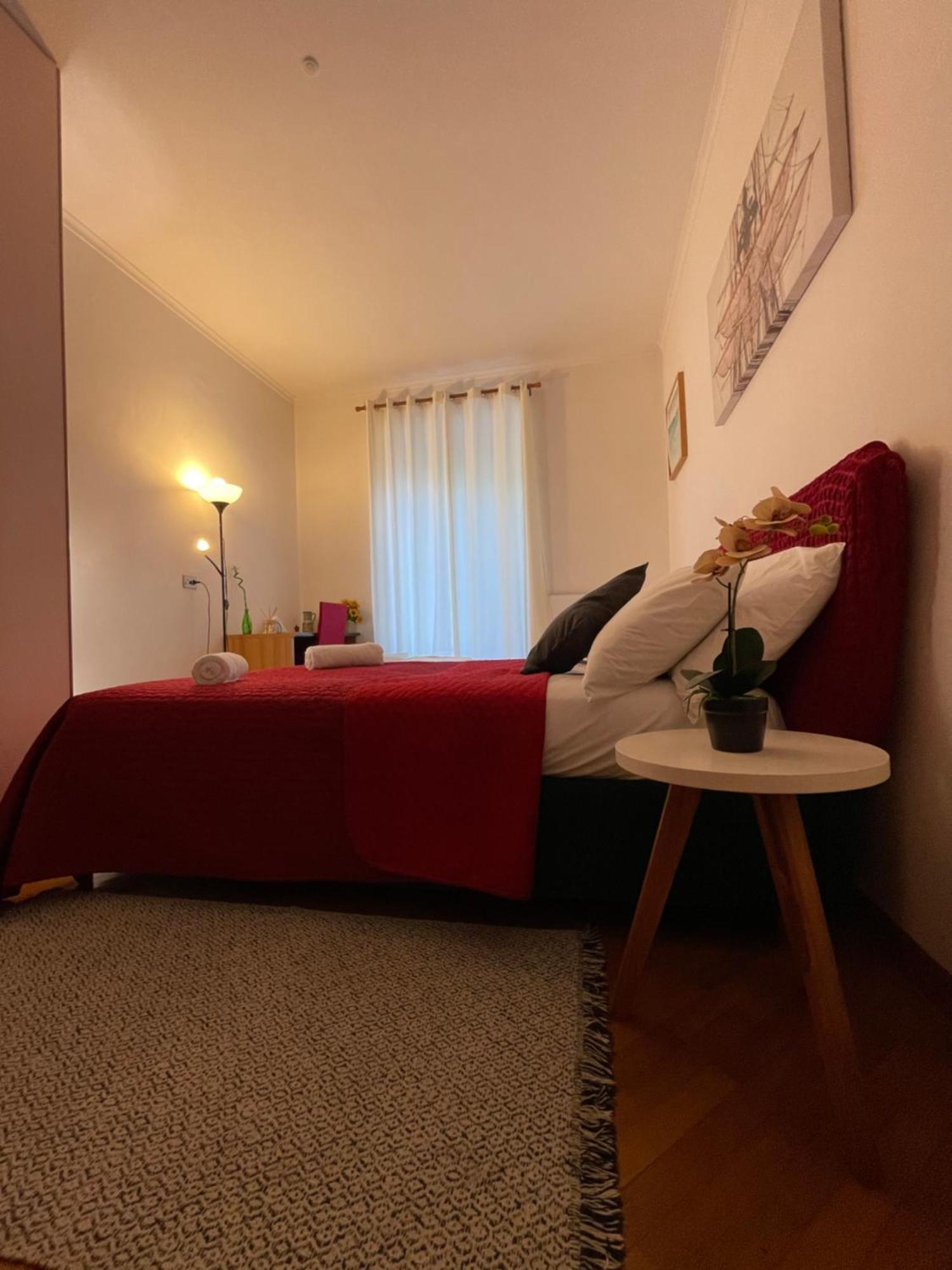 Holiday Colosseum Rome Bed & Breakfast エクステリア 写真